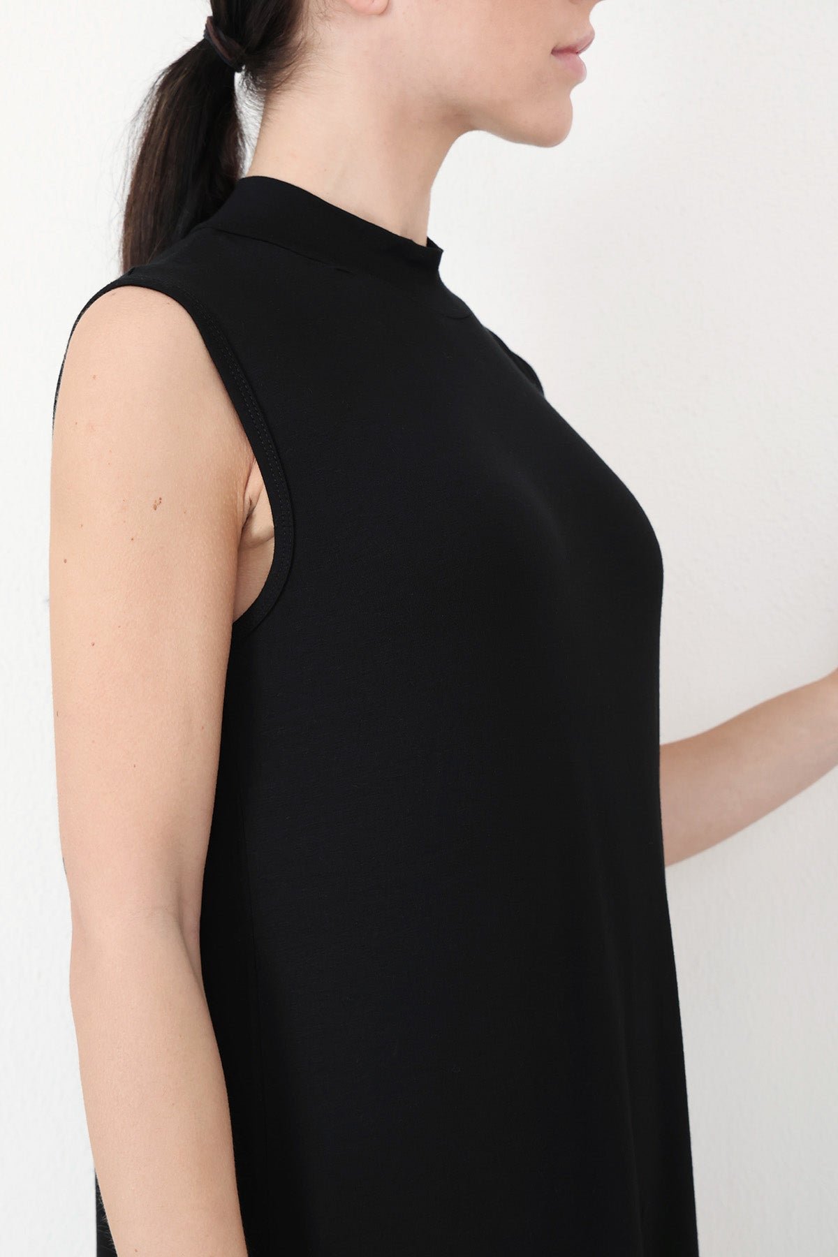 Sleeveless Slip Dress in Black Color