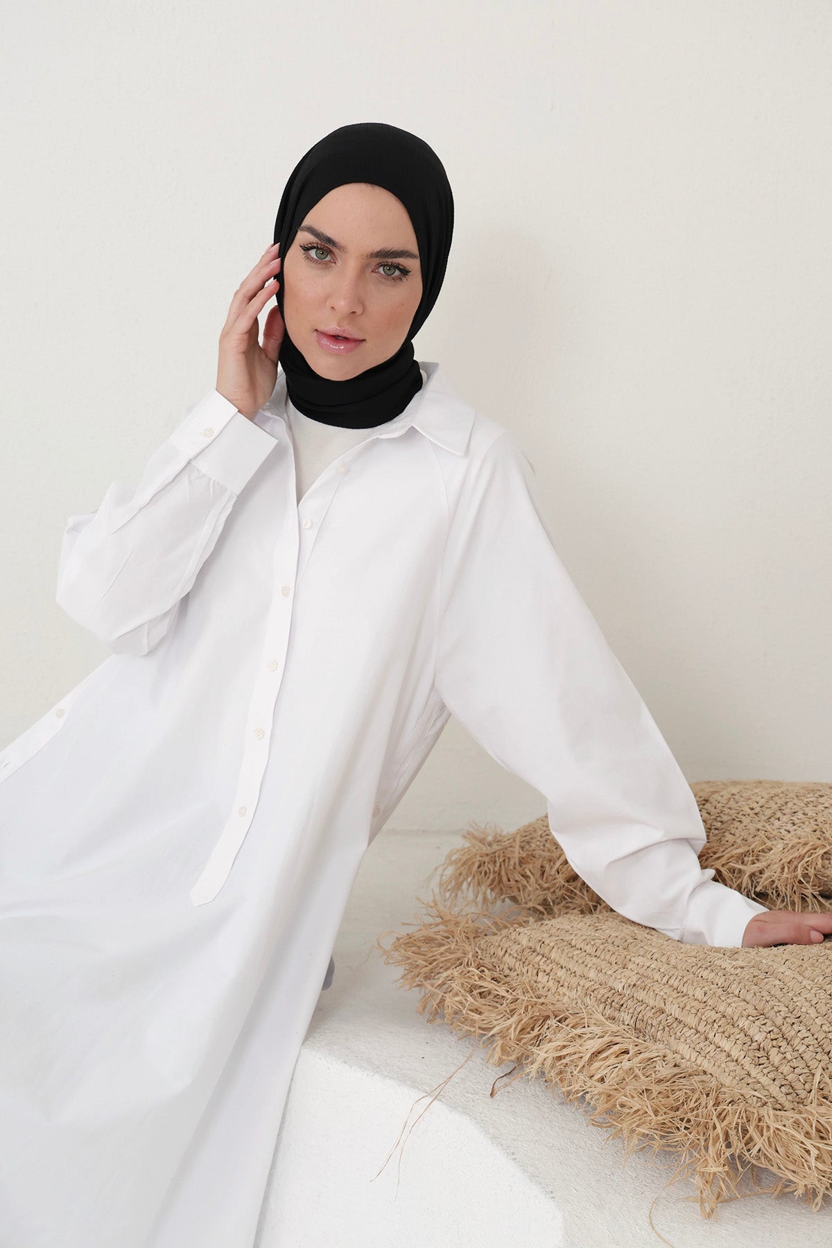 Maxi Shirt With Slits in White Color