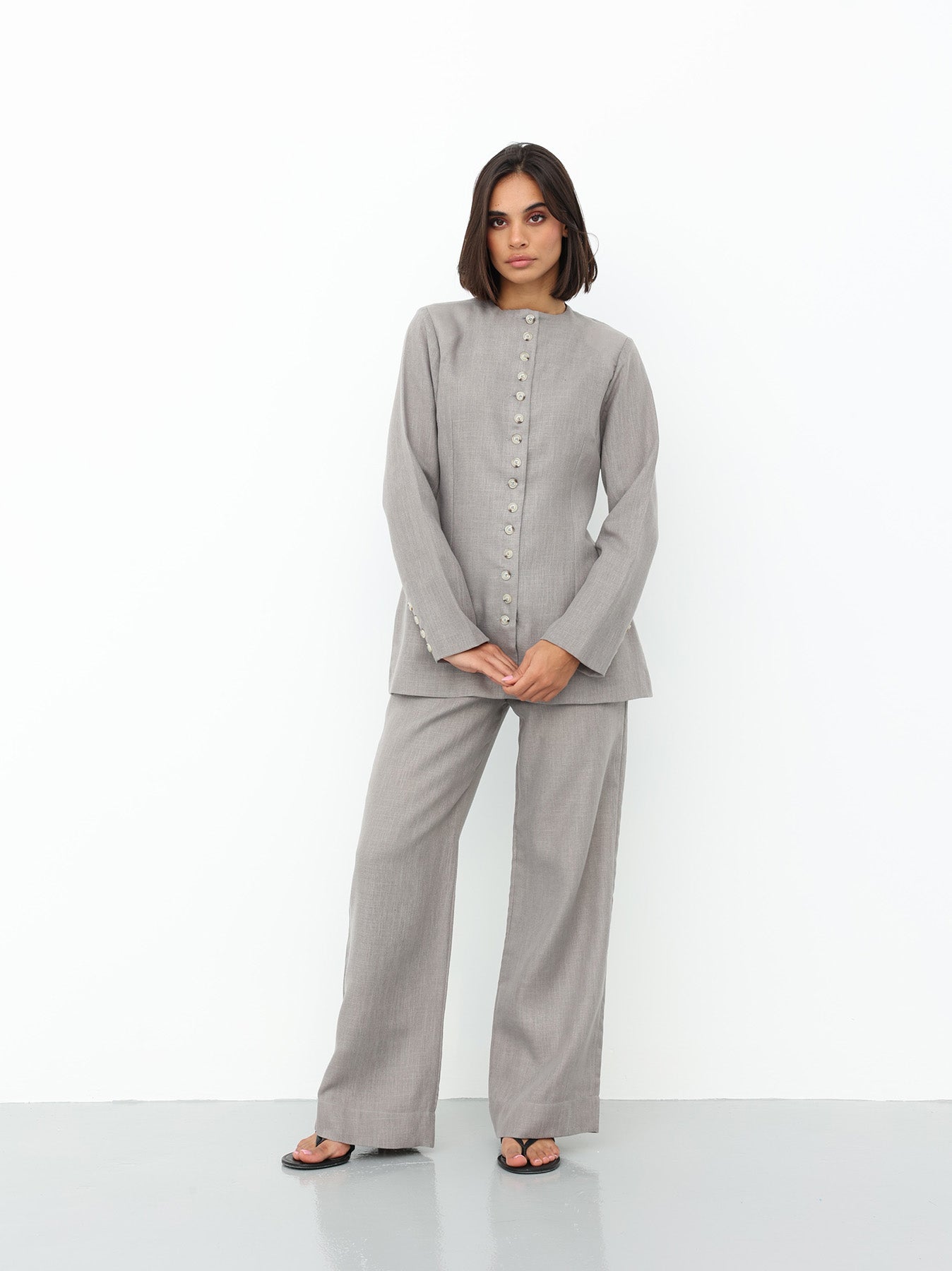 Linen Suit in Gray color