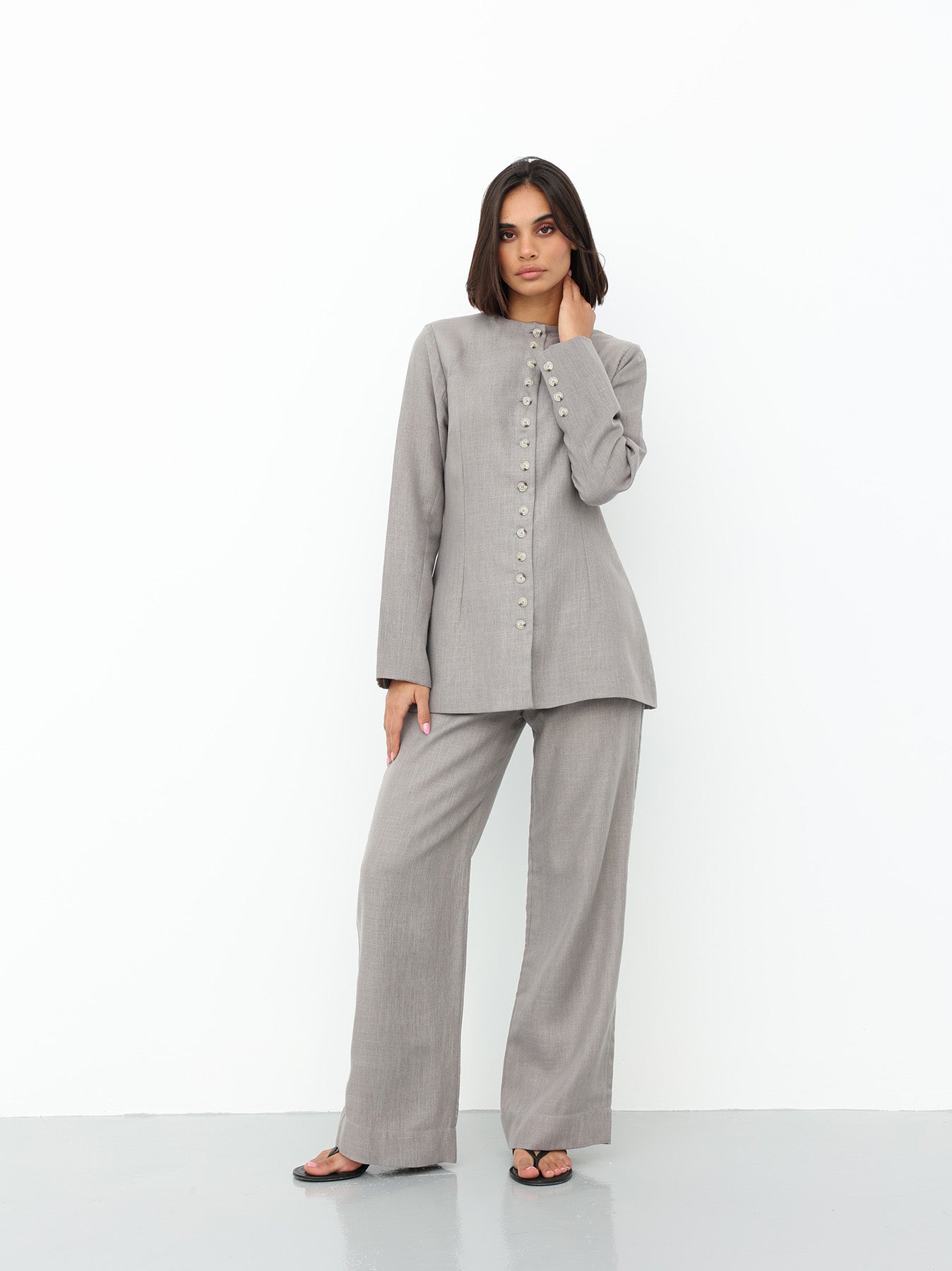 Linen Suit in Gray color