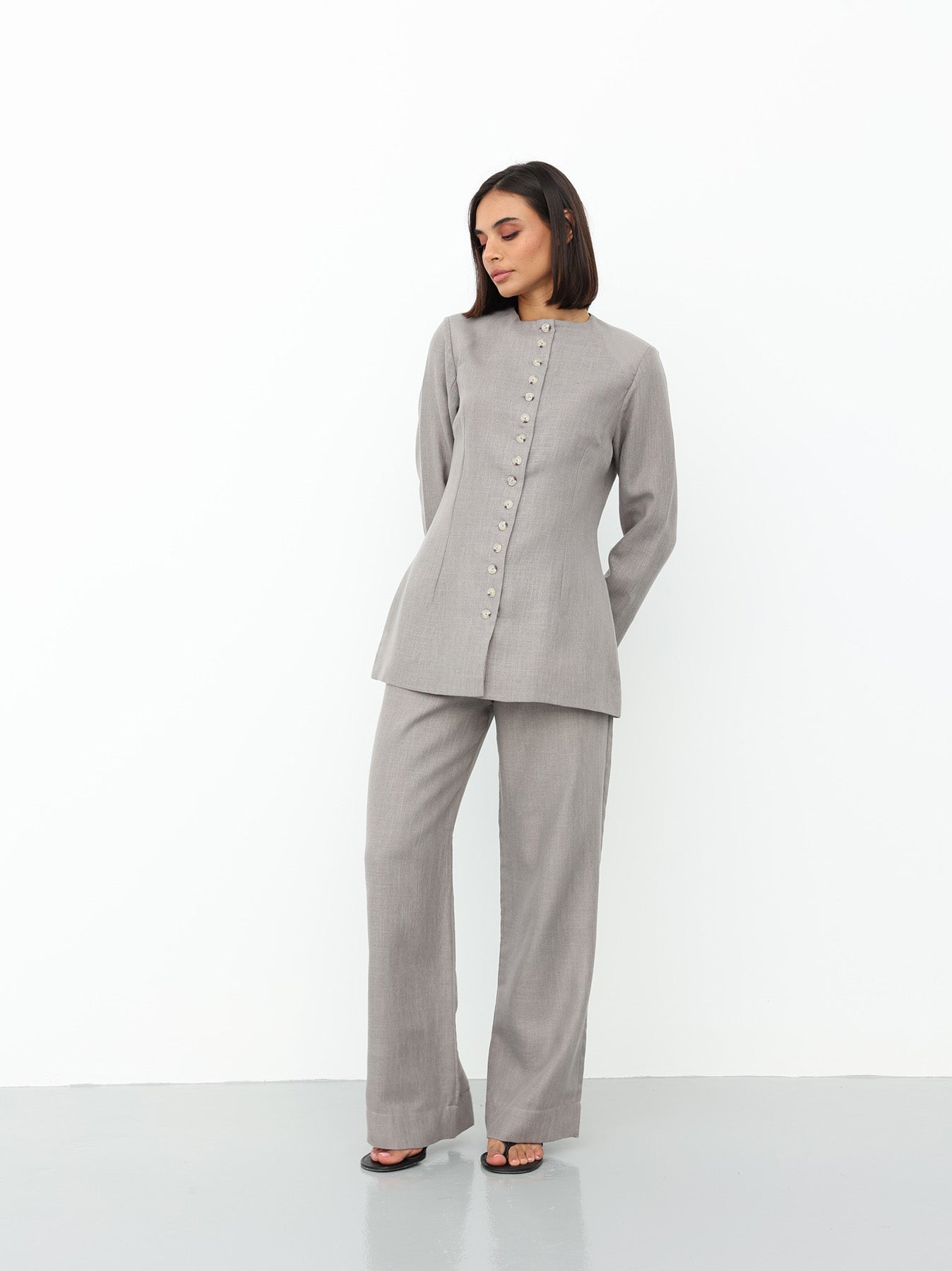 Linen Suit in Gray color