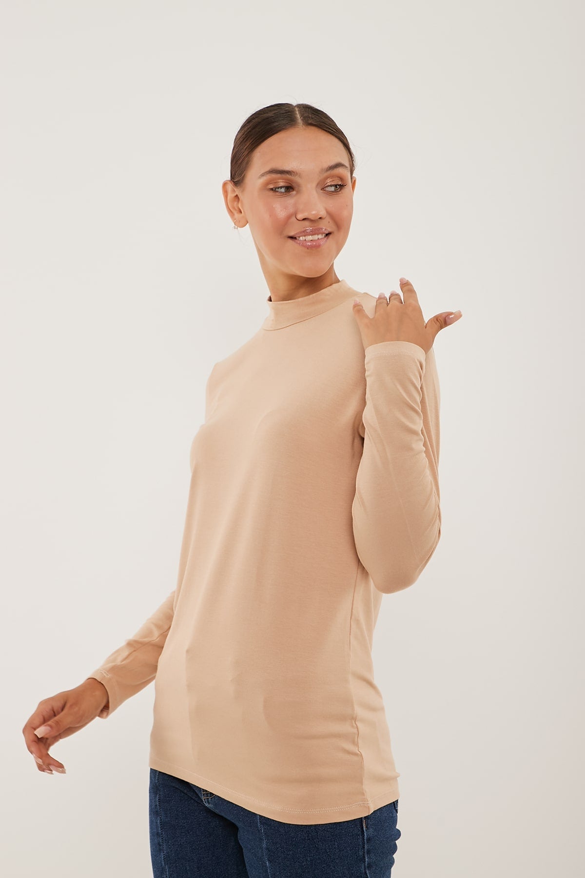 Long Sleeves Basic Top in Beige Color