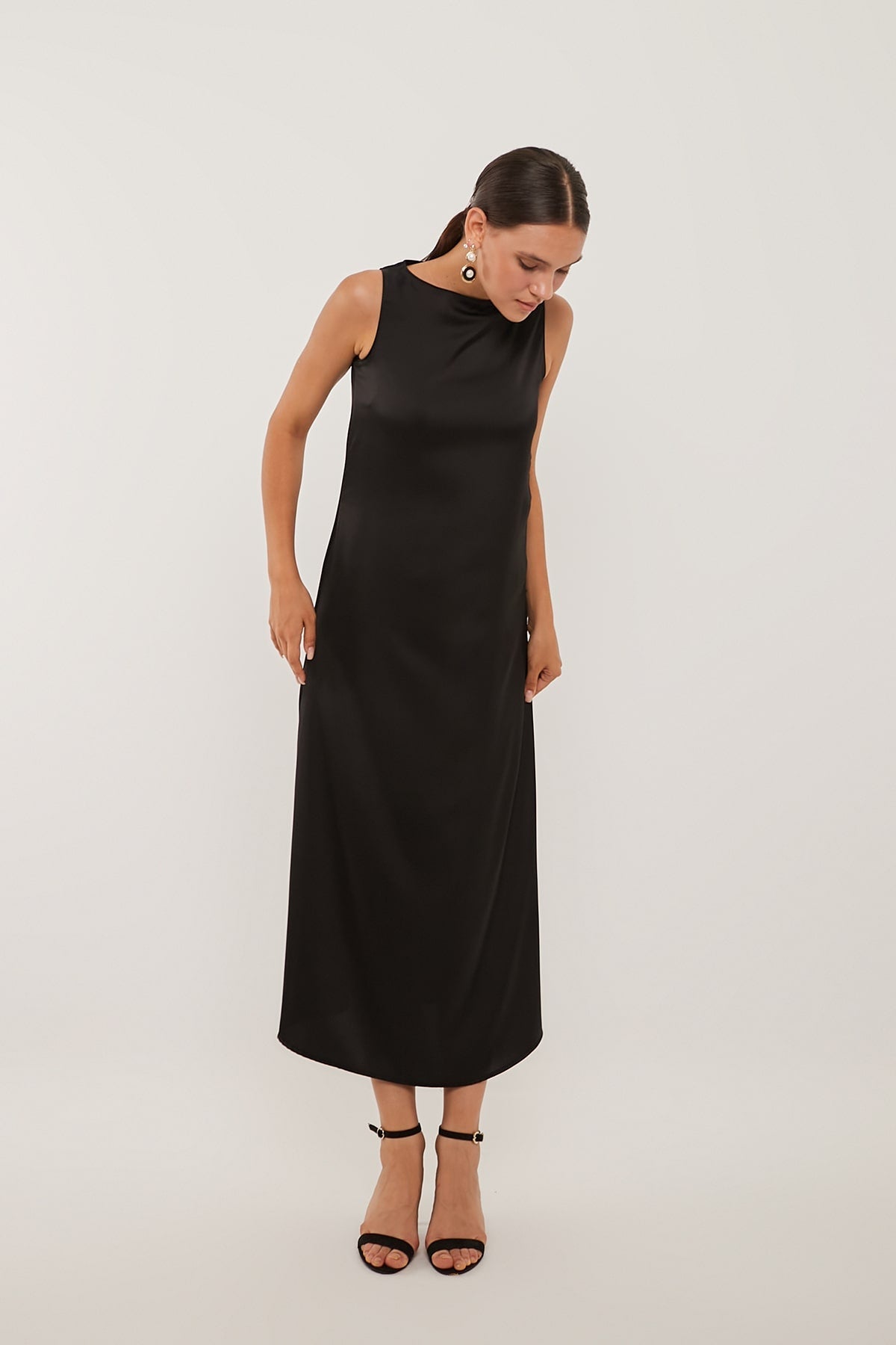 Maxi Basic Dress in Black Color