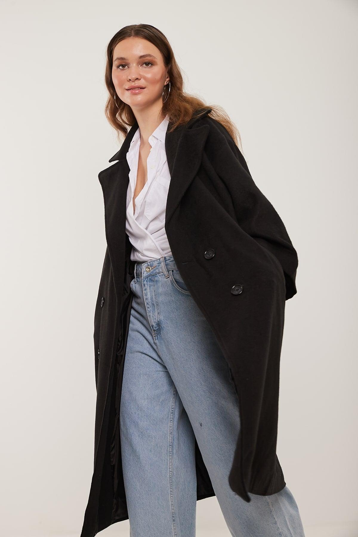 Oversized Cozy Coat in Black Color