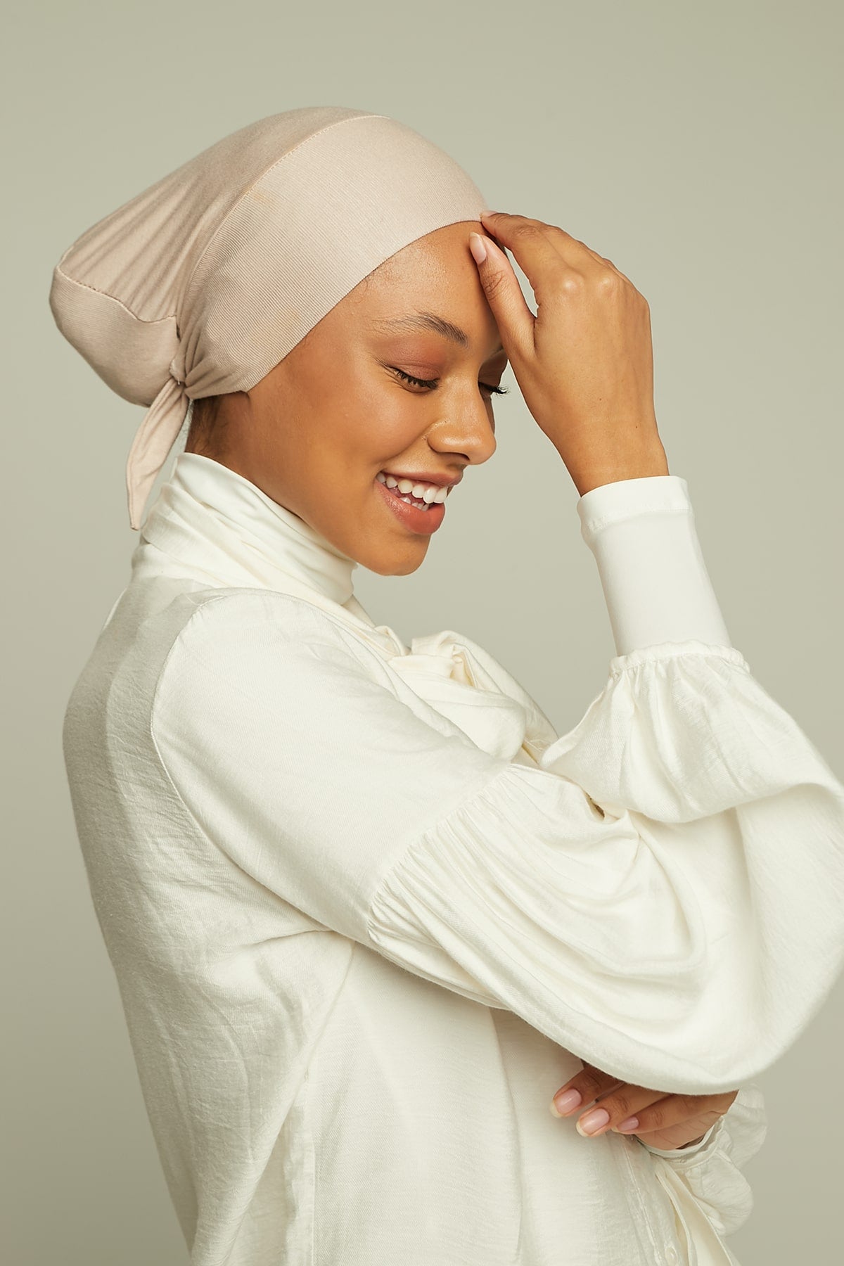 Hat Underscarf in Beige Color