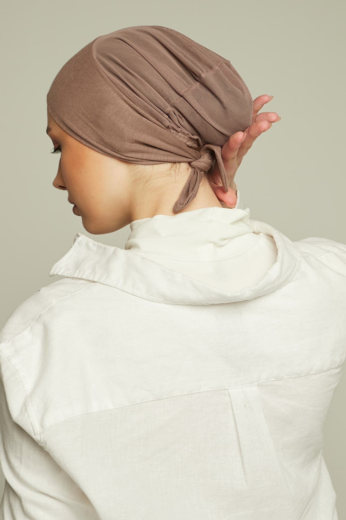 Criss-Cross Mesh Underscarf in French Beige Color