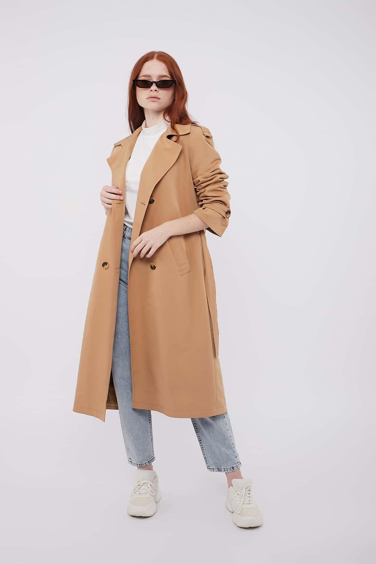 Elegant Trench Coat in Beige Color