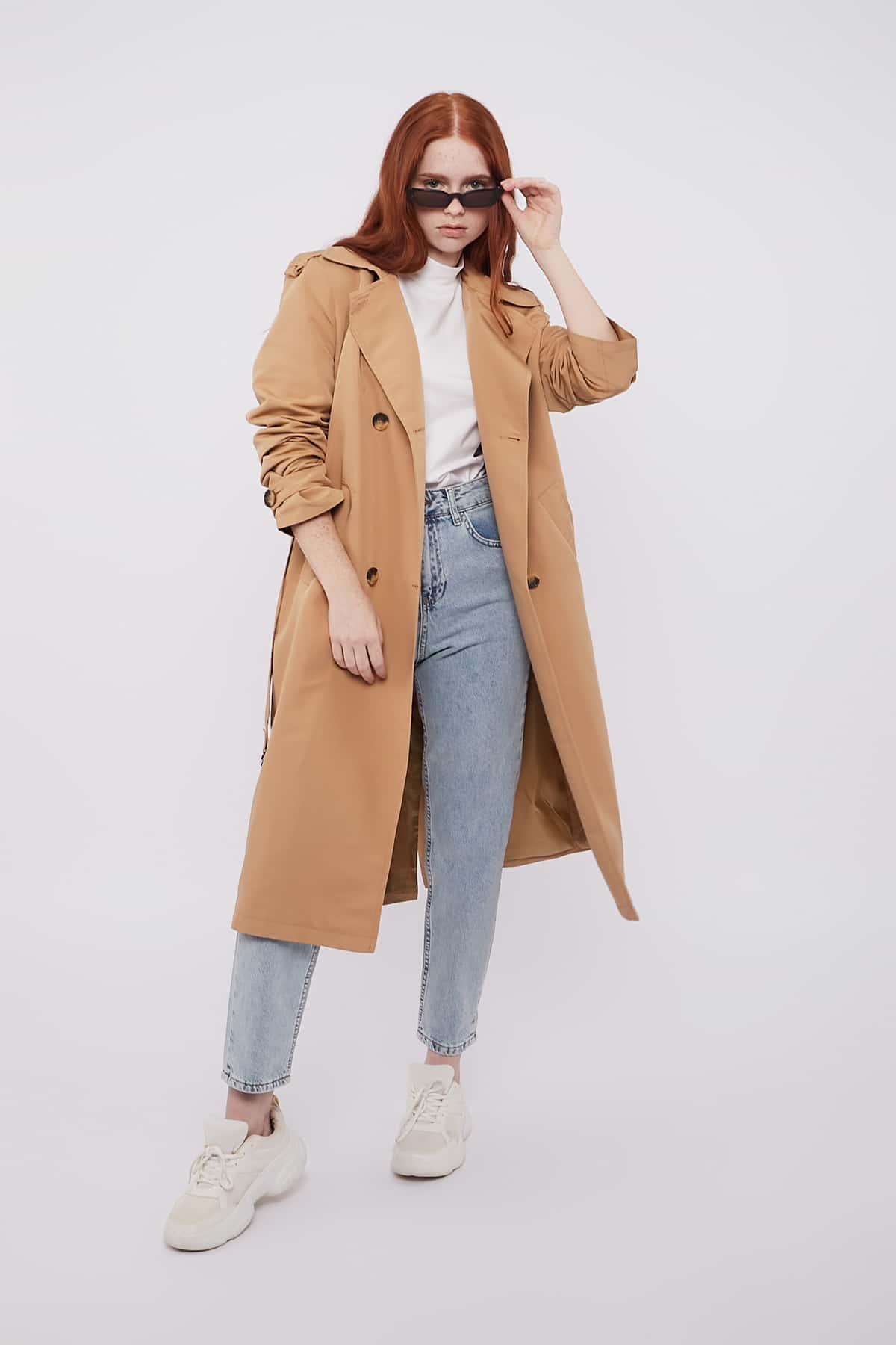 Elegant Trench Coat in Beige Color