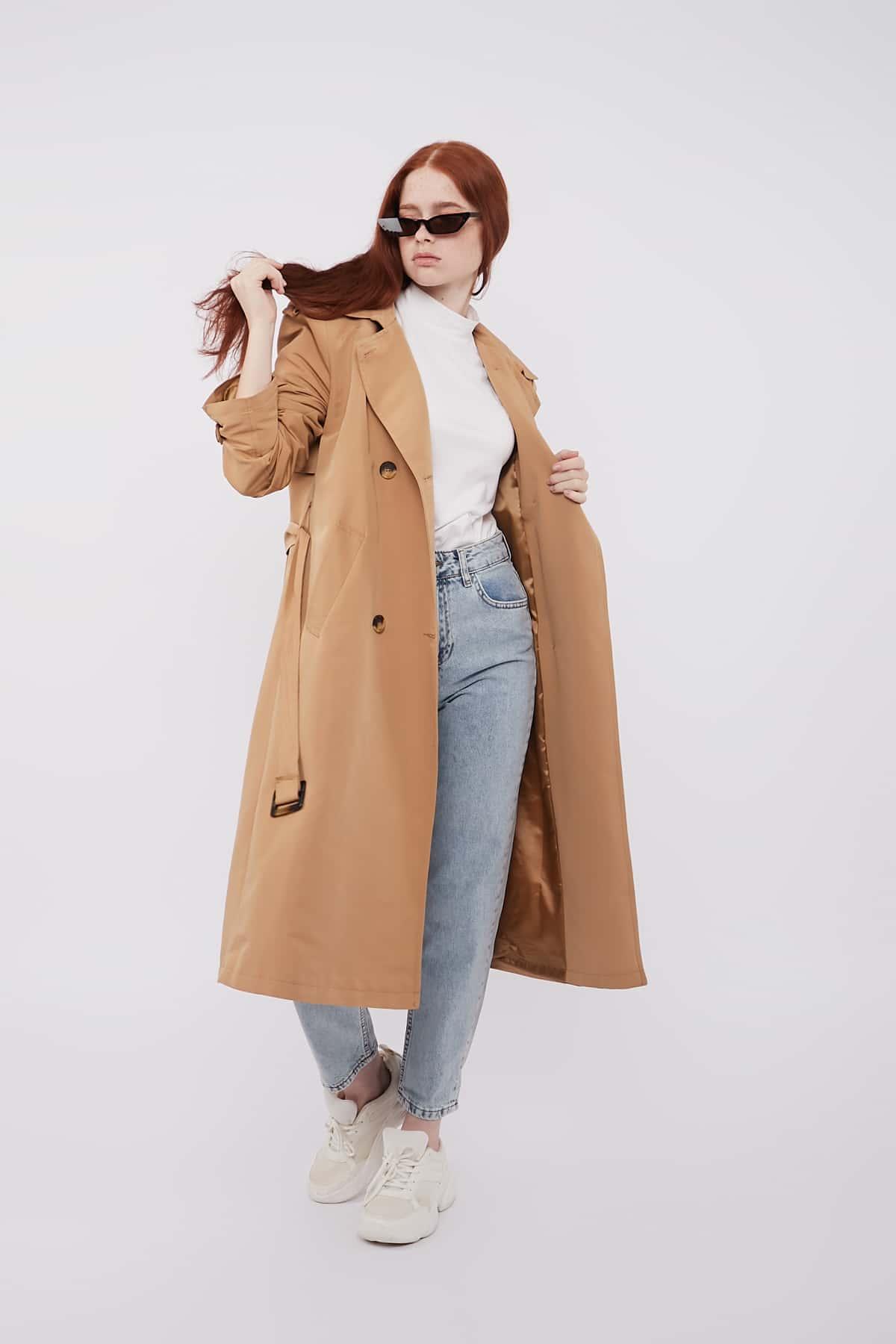 Elegant Trench Coat in Beige Color