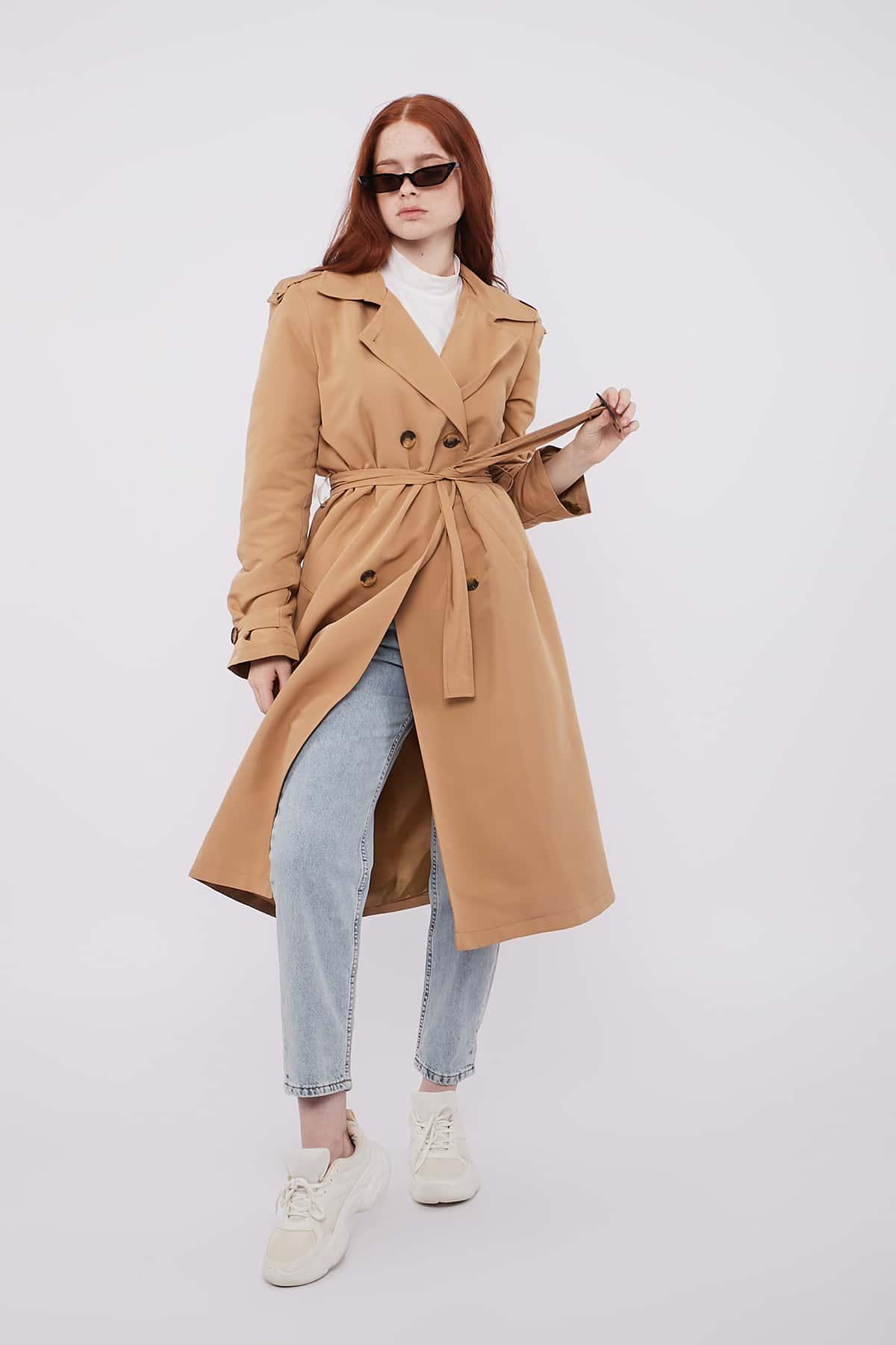 Elegant Trench Coat in Beige Color