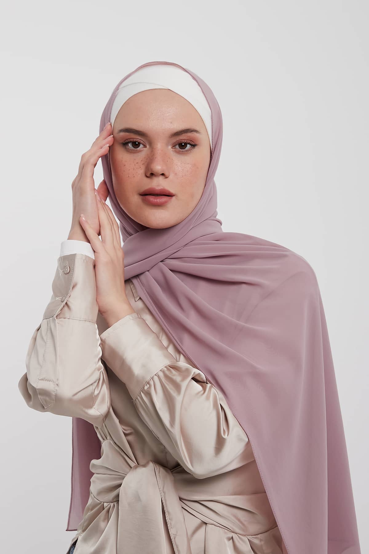 Chiffon Hijab in Grey Pink   Color