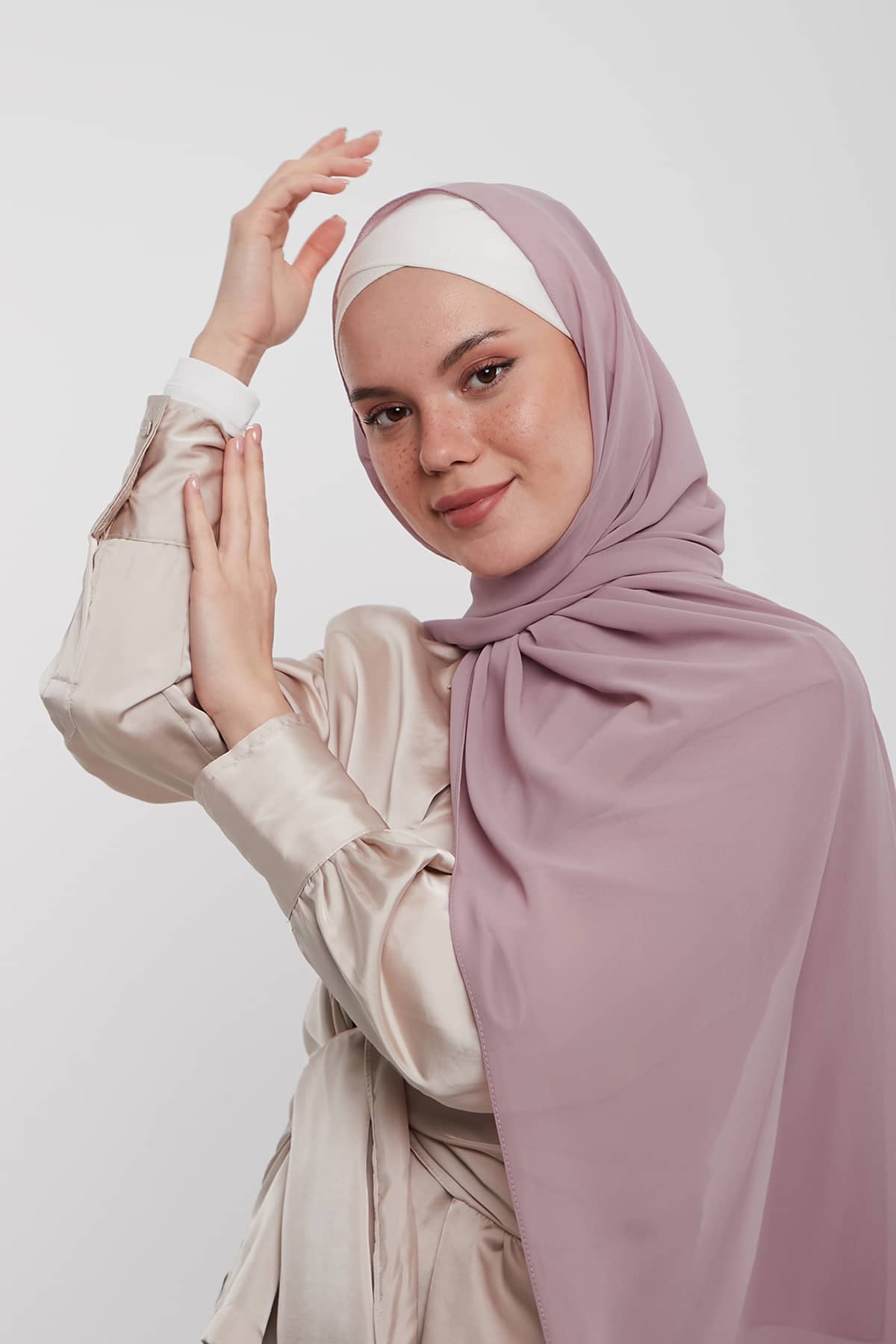 Chiffon Hijab in Grey Pink   Color