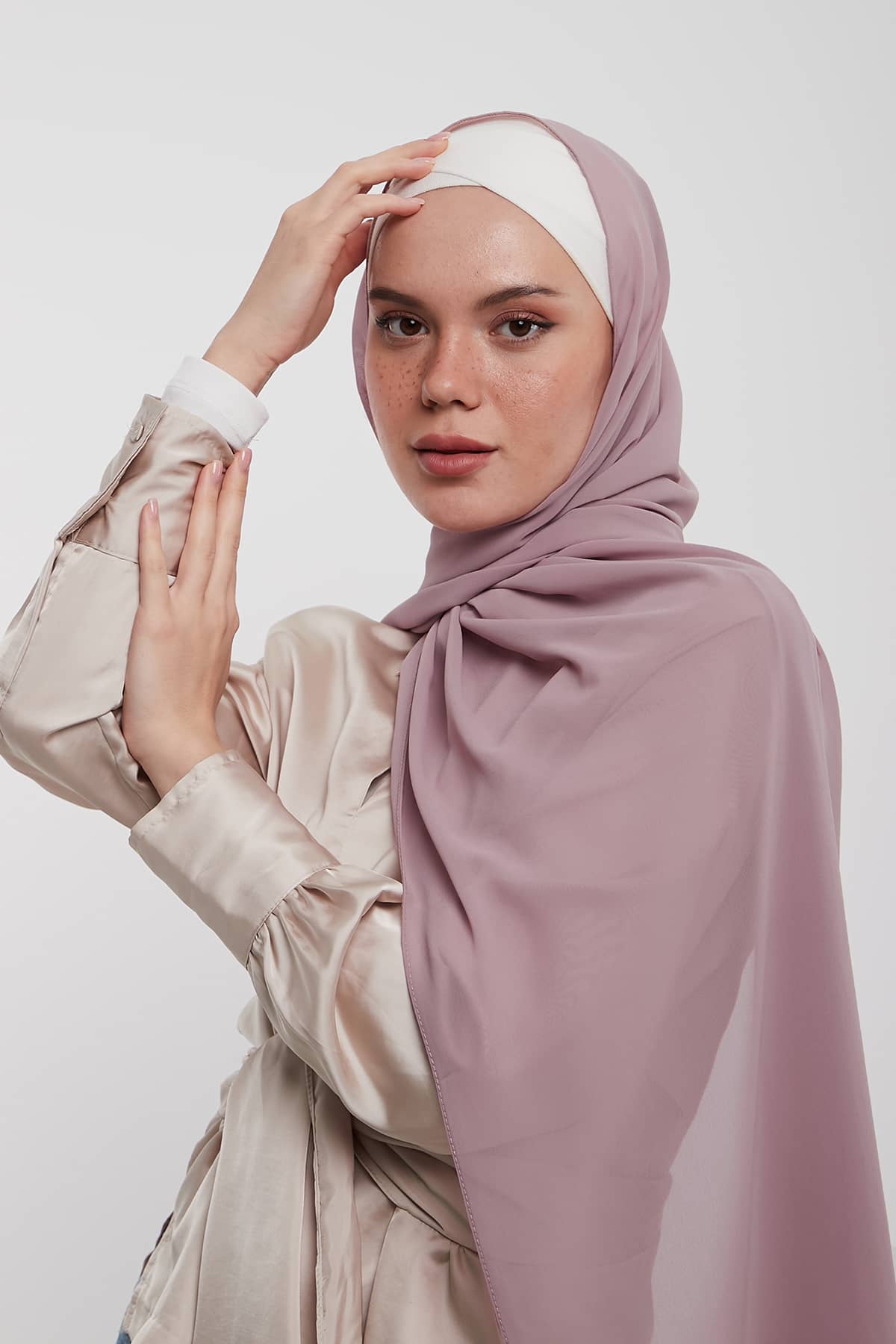 Chiffon Hijab in Grey Pink   Color