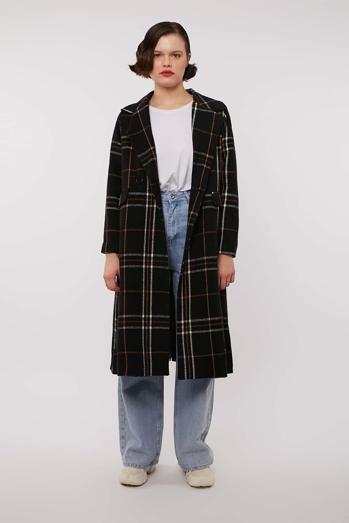 Plaid Oversize Coat in Black Color