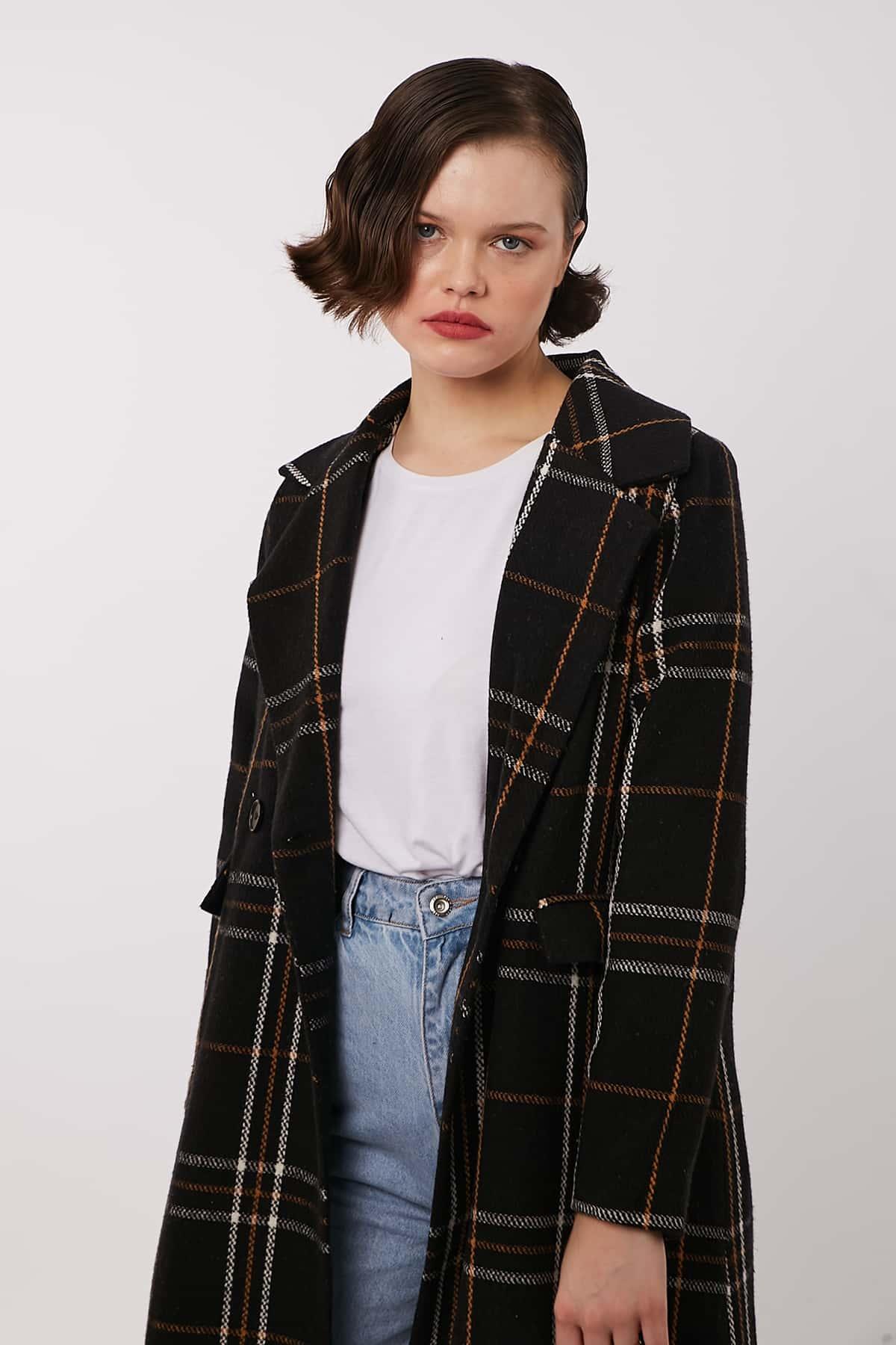 Plaid Oversize Coat in Black Color