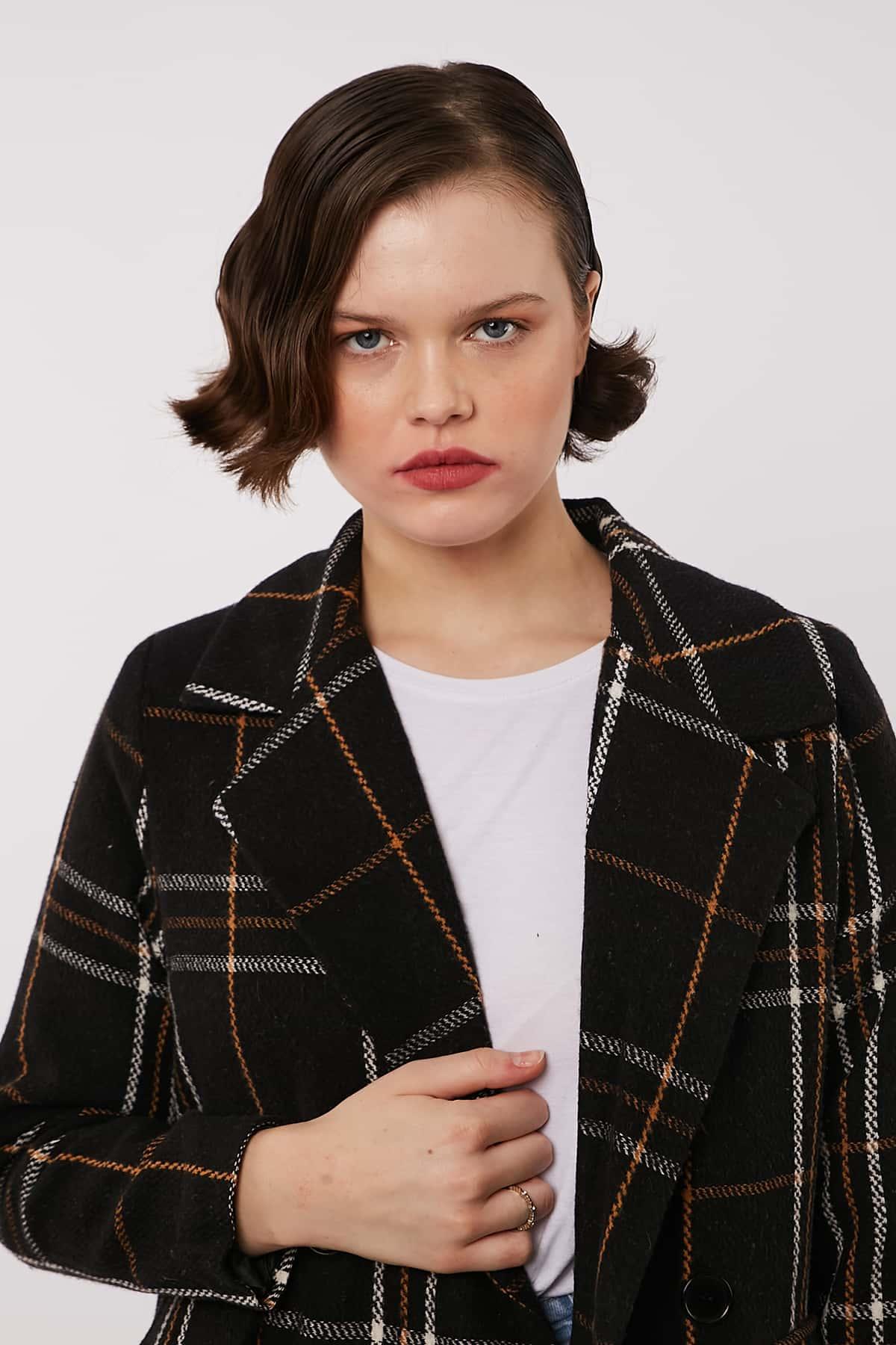 Plaid Oversize Coat in Black Color